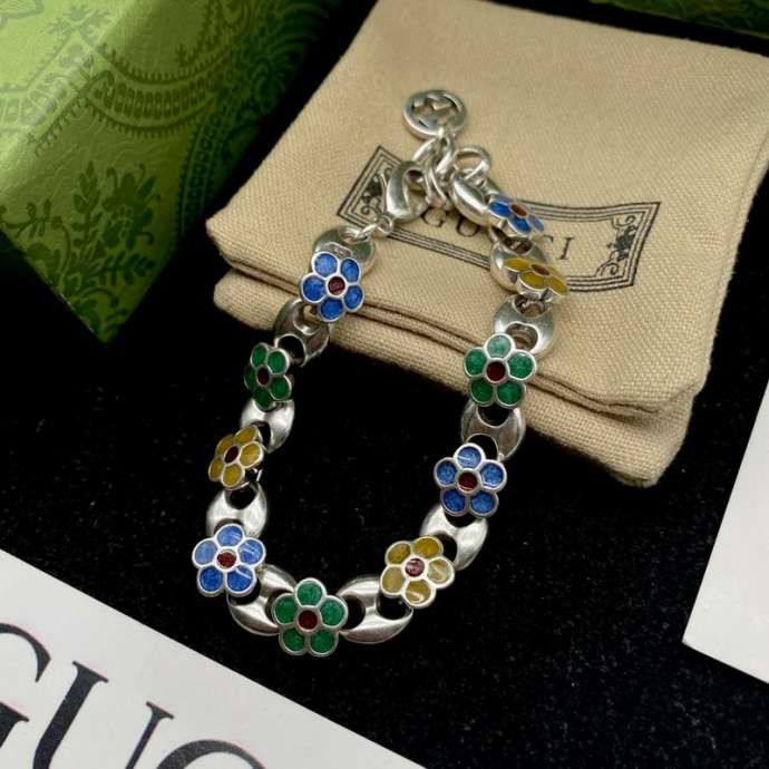 Picture of Gucci Bracelet _SKUGuccibracelet1229049384